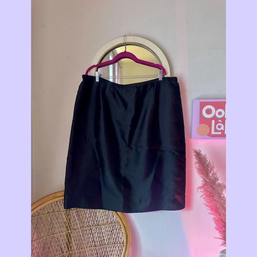 Dana Buchman Black Silk Pencil Skirt Sz 24